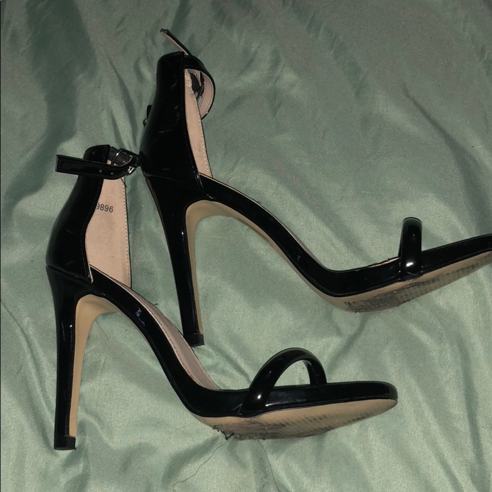 Black sandal heels